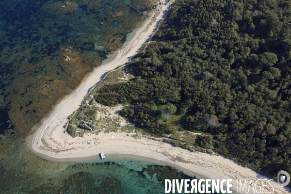 Vue aérienne du golfe de Saint Tropez