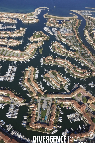 Vue aérienne du golfe de Saint Tropez