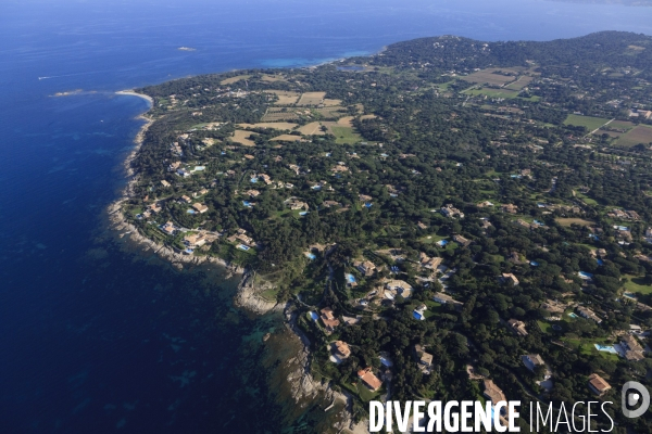 Vue aérienne du golfe de Saint Tropez