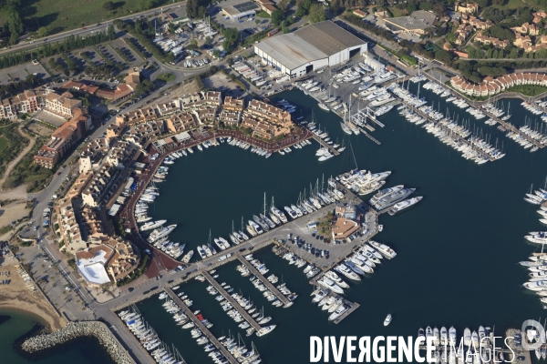 Vue aérienne du golfe de Saint Tropez