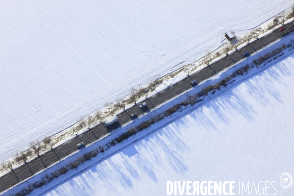 Vue aerienne de Provence sous la neige