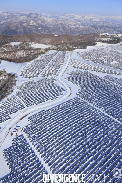 Vue aerienne de Provence sous la neige