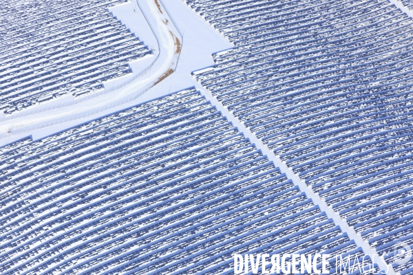 Vue aerienne de Provence sous la neige