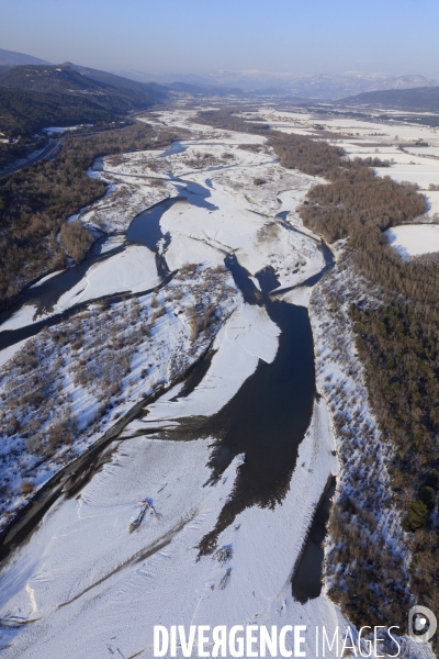 Vue aerienne de Provence sous la neige