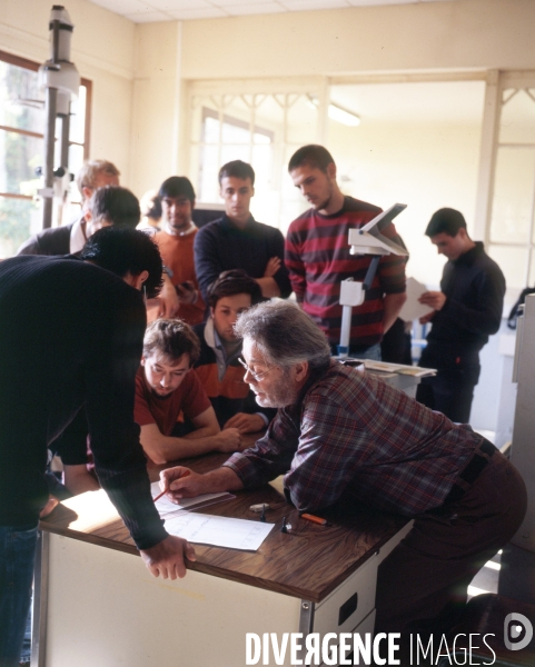 Ecole d ingénieur /// Engineering school