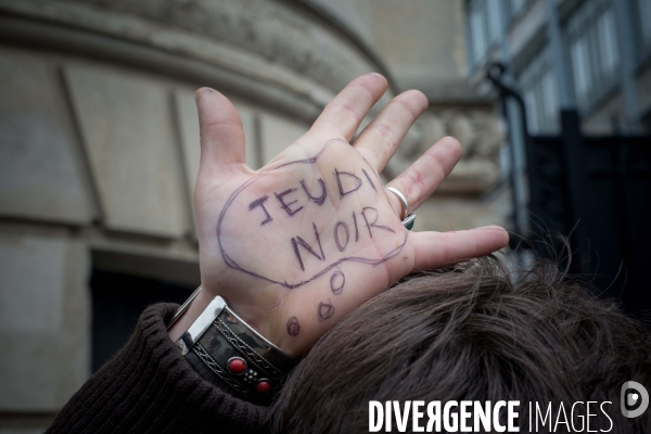 Manifestation contre les expulsions locatives et pour la baisse des loyers.