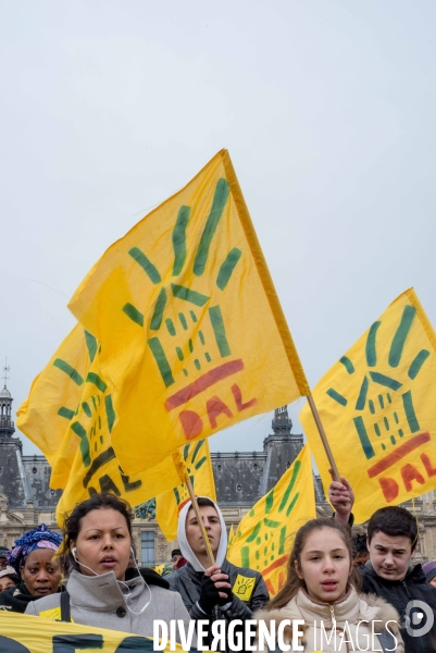 Manifestation contre les expulsions locatives et pour la baisse des loyers.