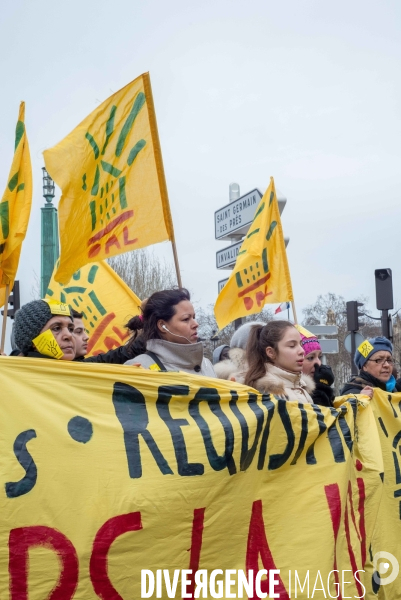 Manifestation contre les expulsions locatives et pour la baisse des loyers.