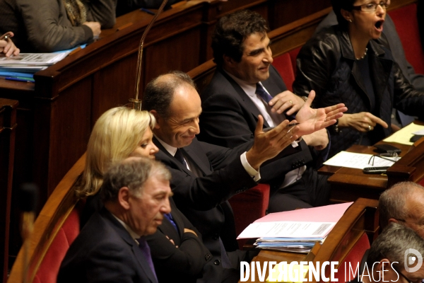 Assemblée nationale: motion de censure et question d actualité.