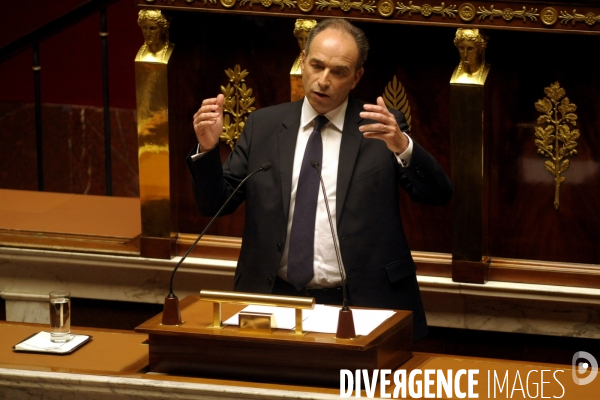 Assemblée nationale: motion de censure et question d actualité.