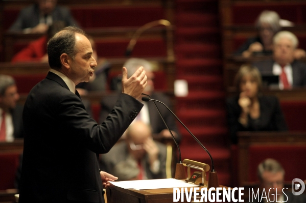 Assemblée nationale: motion de censure et question d actualité.