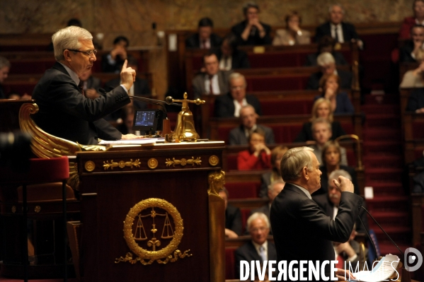 Assemblée nationale: motion de censure et question d actualité.