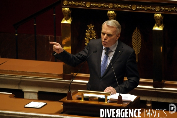 Assemblée nationale: motion de censure et question d actualité.