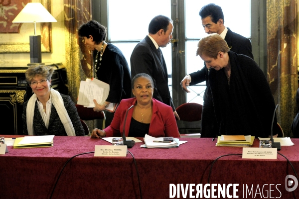 Indépendance de la justice. Christiane TAUBIRA reçoit les procureurs généraux des Cours d appel