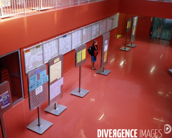 L Atrium. Universite Paris 6 Pierre et Marie Curie, Jussieu. Paris
