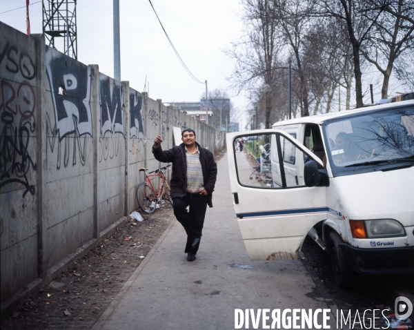 Camp roumain, porte d Aubervilliers, Paris en detail