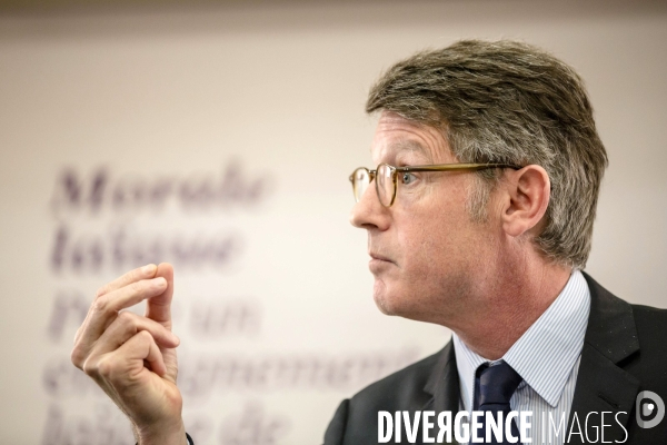 Vincent PEILLON et la morale laïque à l école