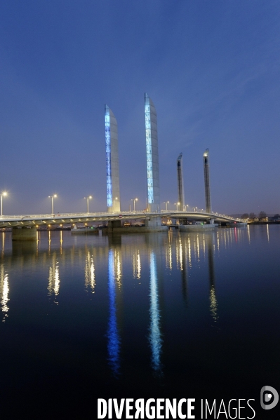 Le pont Jacques-Chaban-Delmas