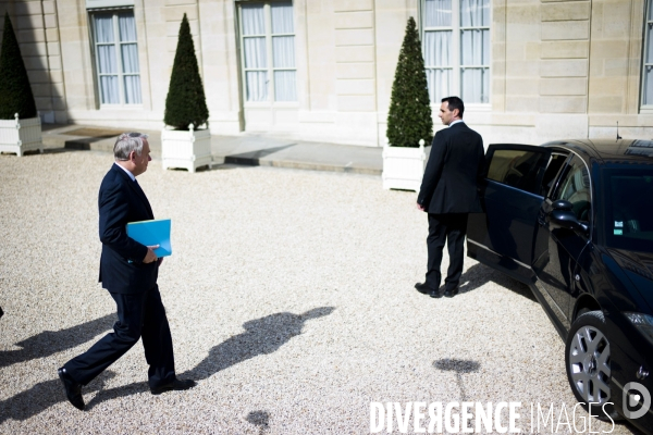 Conseil des ministres, 17 avril.