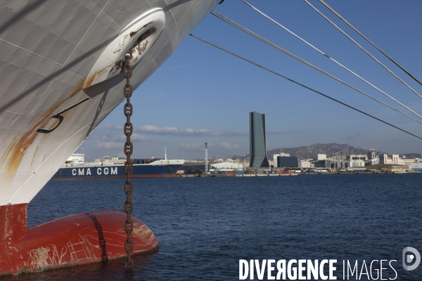 La tour CMA-CGM et le Grand Port Maritime de Marseille