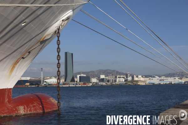 La tour CMA-CGM et le Grand Port Maritime de Marseille