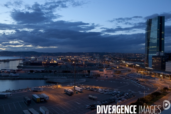 La tour CMA-CGM et le Grand Port Maritime de Marseille