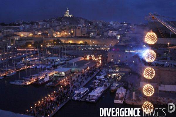 Marseille Provence 2013 Capitale Culture - Le VIEUX PORT entre Flammes et Flots