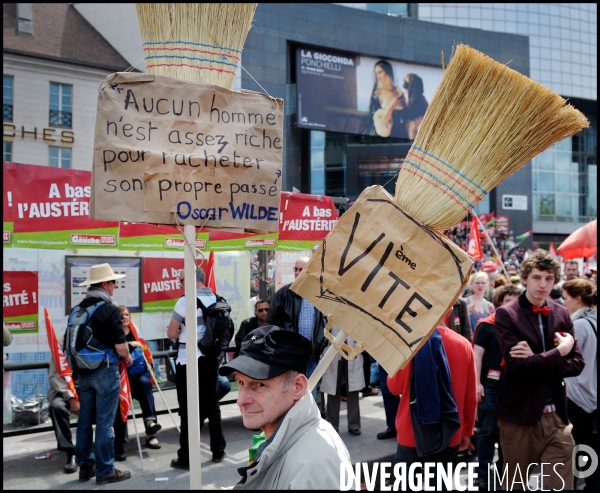 Manifestation pour la VIe République et contre l austérité