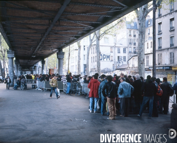 Paris-Nord, sous le métro aérien Stalingrad,