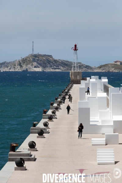 Marseille Provence 2013 Capitale Culture -Les terrasses de Kader ATTIA