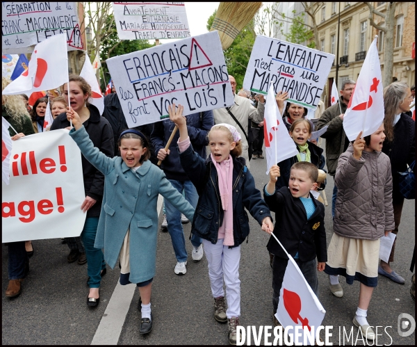 Manifestation de Civitas contre le mariage pour tous