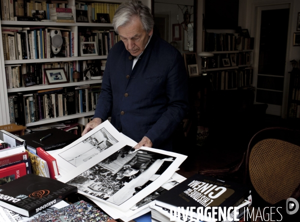 -exclusif- costa-gavras- rendez-vous chez lui avant son exposition  carnets photographiques  a la maison européenne de la photographie.