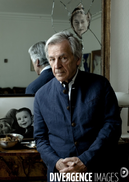 -exclusif- costa-gavras- rendez-vous chez lui avant son exposition  carnets photographiques  a la maison européenne de la photographie.