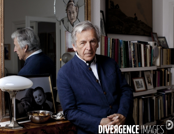 -exclusif- costa-gavras- rendez-vous chez lui avant son exposition  carnets photographiques  a la maison européenne de la photographie.