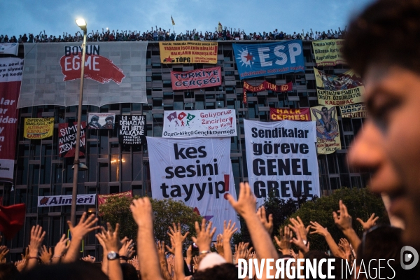 1er jour de grève générale #2, place Taksim