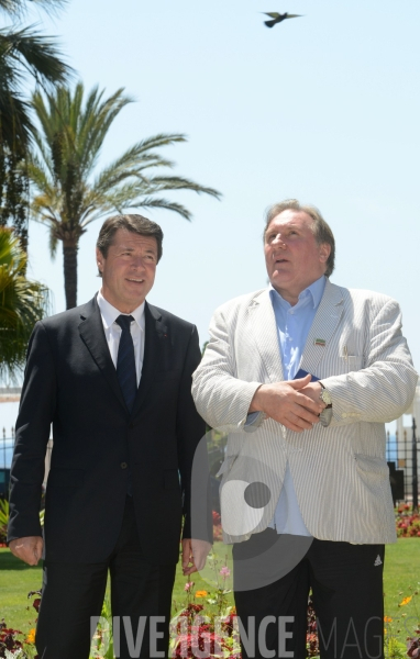Conférence de presse pour le premier festival du cinéma russe à Nice : Gérard Depardieu, Christian Estrosi