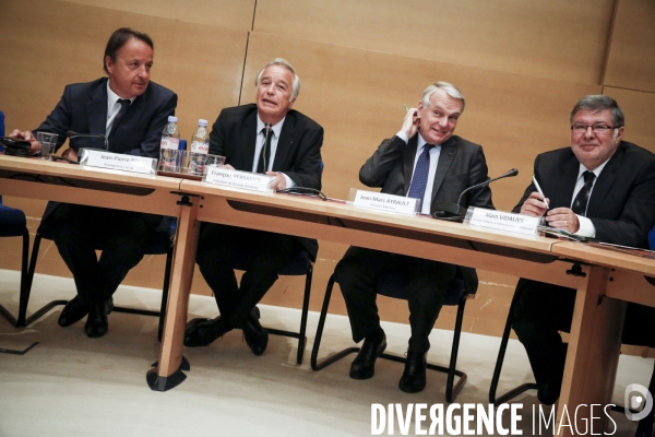 Jean-Marc Ayrault et le groupe PS au Sénat