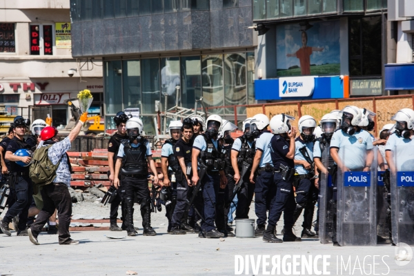 La police reprend Taksim, Istanbul