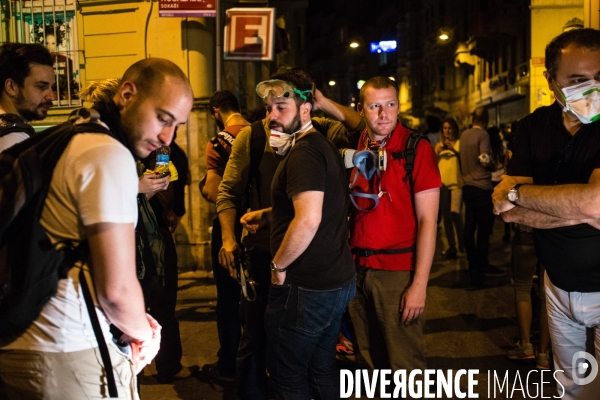 Nuit d affrontements, Istanbul