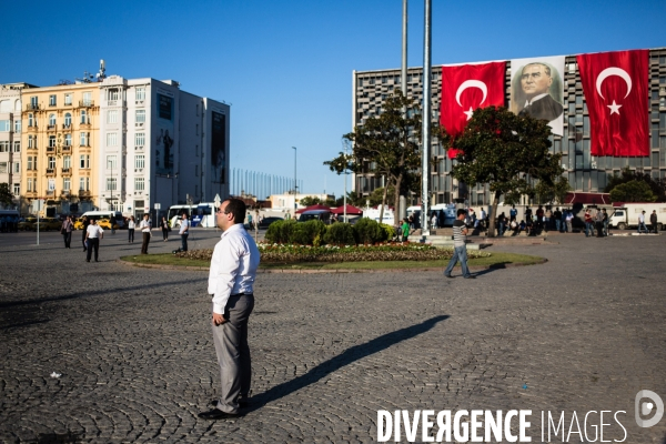 Rassemblement  immobile , place Taksim