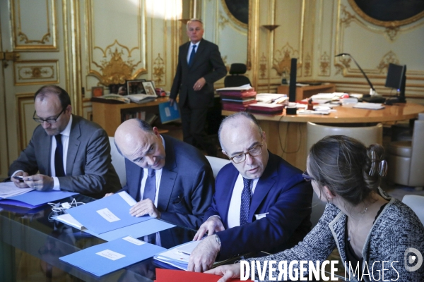 Un jour avec Bernard Cazeneuve, ministre du Budget