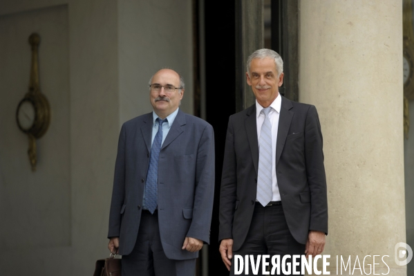 François HOLLANDE reçoit les représentants syndicaux européens