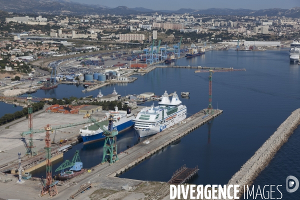 Vue aerienne du Grand Port Maritime de Marseille