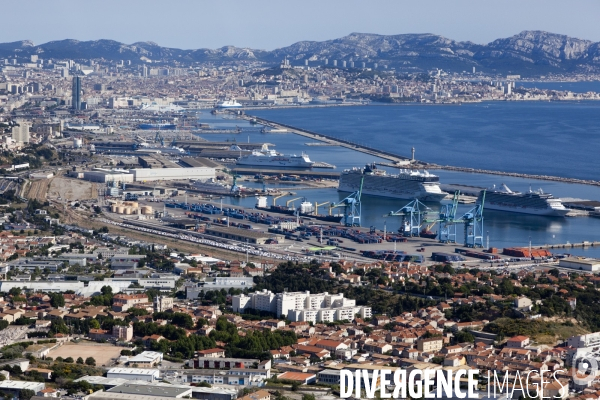 Vue aerienne du Grand Port Maritime de Marseille