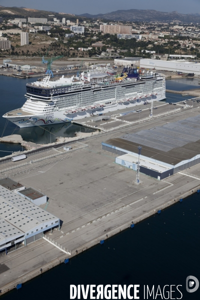 Vue aerienne du Grand Port Maritime de Marseille