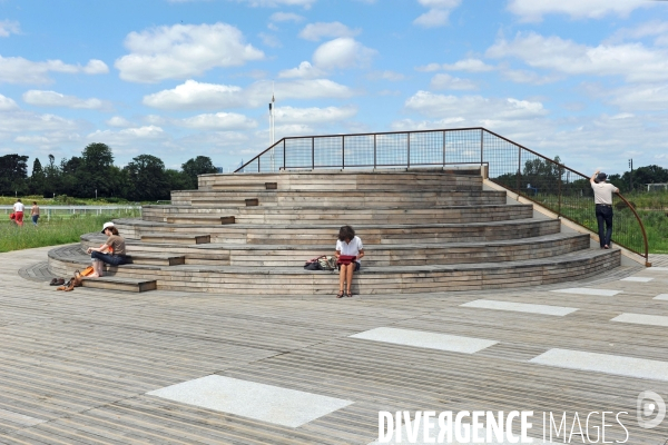 Un nouveau parc à Paris, les pelouses de l hippodrome d Auteuil,