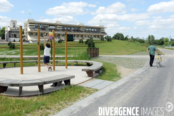 Un nouveau parc à Paris, les pelouses de l hippodrome d Auteuil,