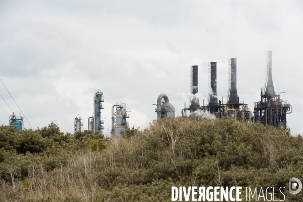 Mardyck, un village cerné de sites industriels à haut risque.