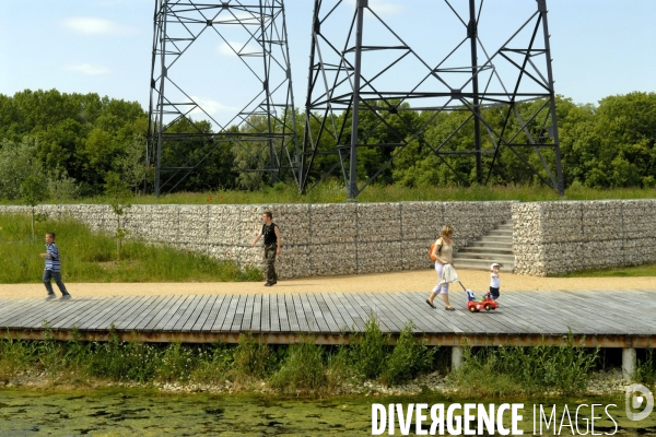 La nature dans la ville -Série 01.Nanterre.Parc du chemin de l ile