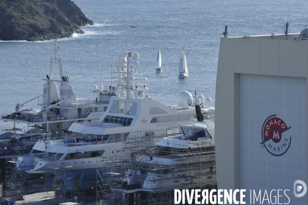 Les Mega-Yachts se refont une beaute a La Ciotat